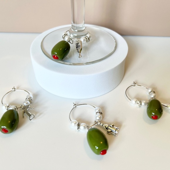 Green Olive Wine Glass Charms – Set of 4 | Martini Party Stemware Markers - Picture 6 of 12